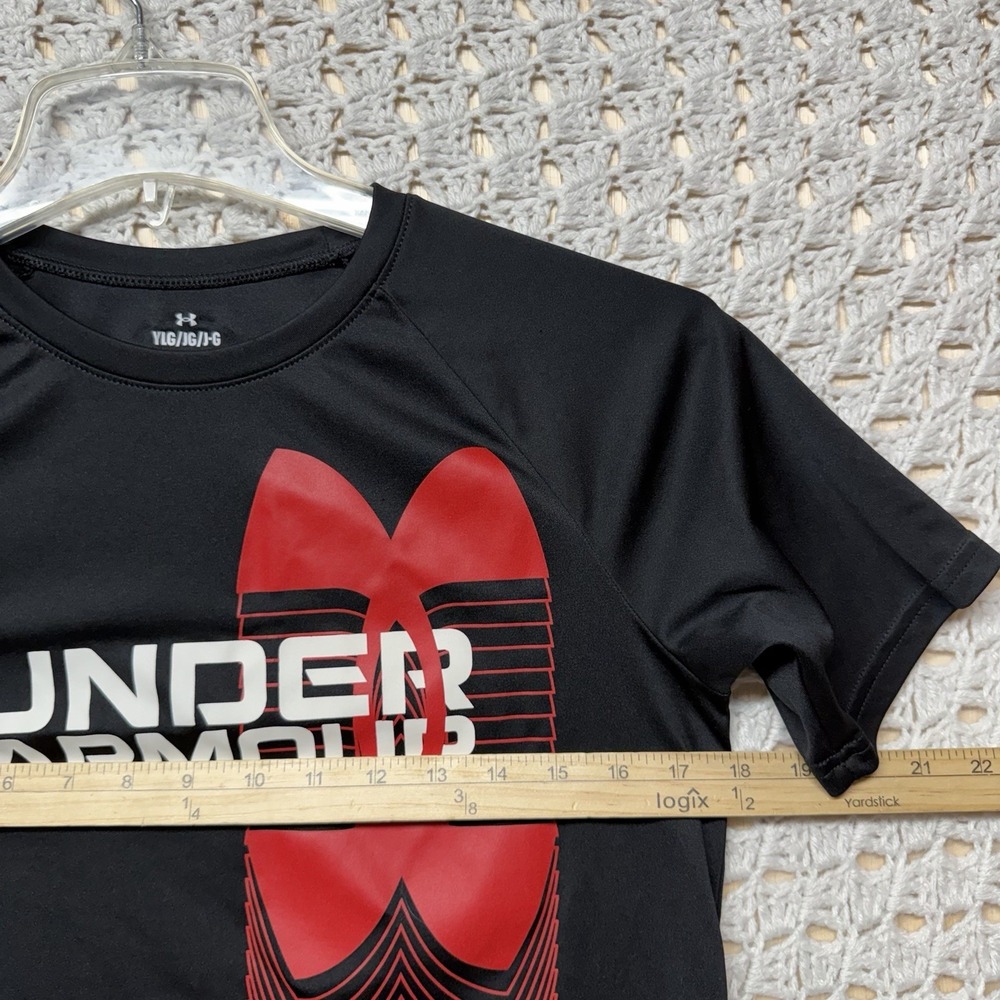 Under Armor Boys Shirt Youth Sz L Black Red Graphic School Activewear Short Slv - Picture 3 of 7